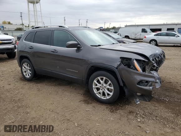 ✅ 2018 Jeep Cherokee Latitude Plus • VIN: 1C4PJMLXXJD576491 • Lot: 86257255. Wystawiony na Copart z przebiegiem 96 564 mil. Bezpłatny archiwum sprzedaży aukcyjnych z USA i szczegółowy raport historii pojazdu na DreamBid. Zdjęcie 4.