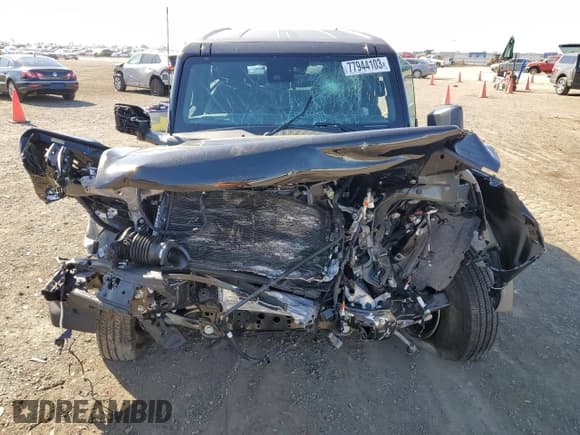 ✅ 2023 Ford Bronco • VIN: 1FMDE5AHXPLB25788 • Лот: 77944103. Опубликован ранее на Copart с пробегом Не указан. Бесплатный доступ к архиву аукционных продаж из США и подробный отчёт об истории автомобиля на DreamBid. Изображение 5.