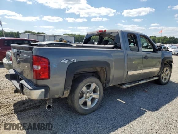 ✅ 2008 Chevrolet Silverado 1500 1LT • VIN: 1GCEK19098Z262325 • Lot: 63820664. Listed on Copart with 206,185 mi. Free auction sales archive from the USA and detailed vehicle history report at DreamBid. Image 3.