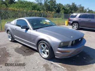✅ 2006 Ford Mustang GT Deluxe • VIN: 1ZVFT82H265109765 • Lot: 43446886. Listed on IAAI with 127,300 mi. Free auction sales archive from the USA and detailed vehicle history report at DreamBid. Image 1.