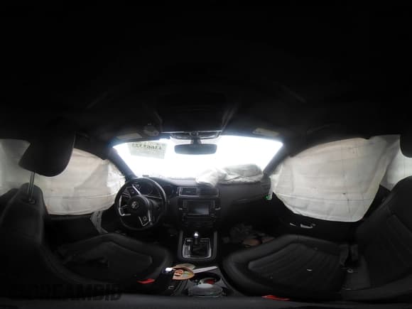 ✅ 2017 Volkswagen Jetta GLI • VIN: 3VW4T7AJ9HM335417 • Lot: 43665323. Wystawiony na IAAI z przebiegiem 117 146 mil. Bezpłatny archiwum sprzedaży aukcyjnych z USA i szczegółowy raport historii pojazdu na DreamBid. Zdjęcie 17.