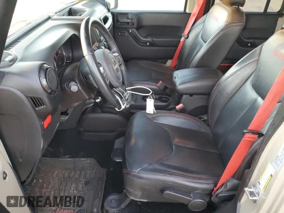 ✅ 2017 Jeep Wrangler Unlimited Rubicon • VIN: 1C4HJWFG9HL750241 • Lot: 91497995. Listed on Copart with 98,624 mi. Free auction sales archive from the USA and detailed vehicle history report at DreamBid. Image 7.