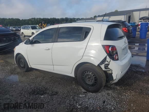 ✅ 2015 Chevrolet Sonic LS • VIN: 1G1JA6SH9F4189054 • Lot: 58816815. Listed on Copart with 123,605 mi. Free auction sales archive from the USA and detailed vehicle history report at DreamBid. Image 2.