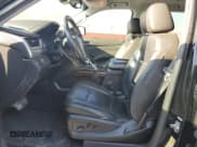 ✅ 2019 Chevrolet Suburban LT • VIN: 1GNSCHKC1KR117386 • Lot: 87294265. Listed on Copart with 165,867 mi. Free auction sales archive from the USA and detailed vehicle history report at DreamBid. Image 7.