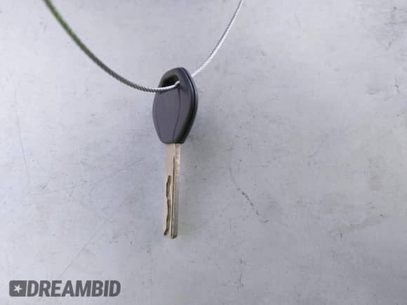 2003 BMW 3 Series 325xi с VIN WBAEU33483PF58801, выставлен на аукционе IAAI как лот 43186237 с пробегом 155 342 миль миль и . История ставок и продаж доступна на DreamBid. Изображение 11.