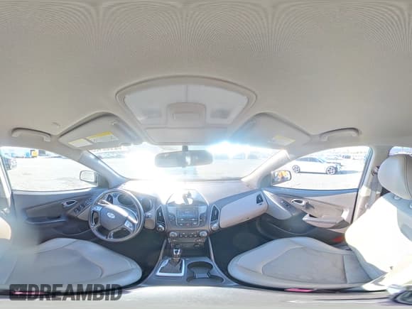 ✅ 2015 Hyundai Tucson SE • VIN: KM8JU3AG3FU116585 • Lot: 82602465. Listed on Copart with 83,961 mi. Free auction sales archive from the USA and detailed vehicle history report at DreamBid. Image 15.