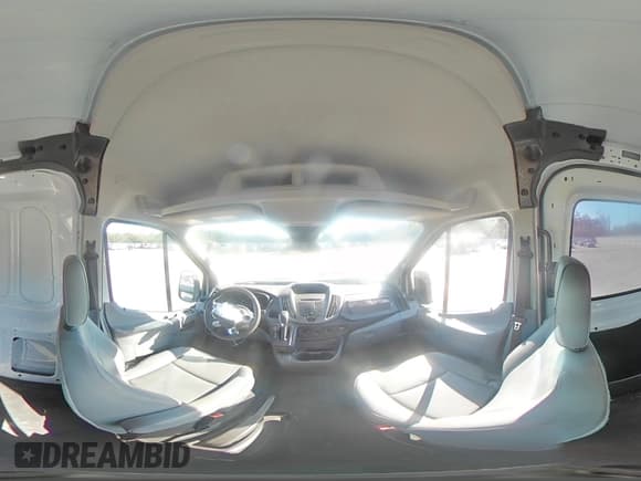 ✅ 2019 Ford Transit • VIN: 1FTYR2CM1KKA30165 • Лот: 90614625. Опубликован ранее на Copart с пробегом 58 090 миль. Бесплатный доступ к архиву аукционных продаж из США и подробный отчёт об истории автомобиля на DreamBid. Изображение 15.