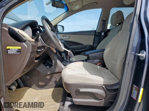 ✅ 2017 Hyundai Santa Fe 2.4L • VIN: 5NMZT3LB6HH004353 • Lot: 70700605. Listed on Copart with 136,776 mi. Free auction sales archive from the USA and detailed vehicle history report at DreamBid. Image 7.