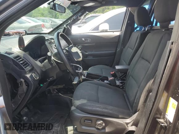 ✅ 2019 Ford Police Interceptor Utility • VIN: 1FM5K8AT7KGB14199 • Lot: 55507695. Listed on Copart with 103,349 mi. Free auction sales archive from the USA and detailed vehicle history report at DreamBid. Image 7.