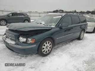 ✅ 2001 Volvo V70 • VIN: YV1SW61R712114990 • Lot: 41371175. Listed on Copart with 155,049 mi. Free auction sales archive from the USA and detailed vehicle history report at DreamBid. Image 1.