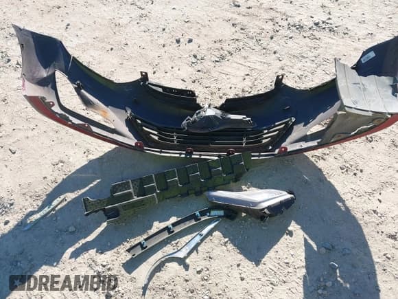 ✅ 2015 Hyundai Elantra SE • VIN: 5NPDH4AE9FH614150 • Lot: 43478908. Listed on IAAI with 185,399 mi. Free auction sales archive from the USA and detailed vehicle history report at DreamBid. Image 12.