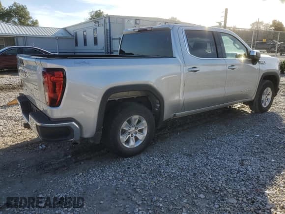 ✅ 2022 GMC Sierra 1500 SLE • VIN: 1GTUUBED7NZ557231 • Лот: 84678694. Опубликован ранее на Copart с пробегом 48 865 миль. Бесплатный доступ к архиву аукционных продаж из США и подробный отчёт об истории автомобиля на DreamBid. Изображение 3.