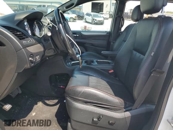 ✅ 2019 Dodge Grand Caravan GT • VIN: 2C4RDGEG9KR760091 • Lot: 69377075. Wystawiony na Copart z przebiegiem 135 767 mil. Bezpłatny archiwum sprzedaży aukcyjnych z USA i szczegółowy raport historii pojazdu na DreamBid. Zdjęcie 7.