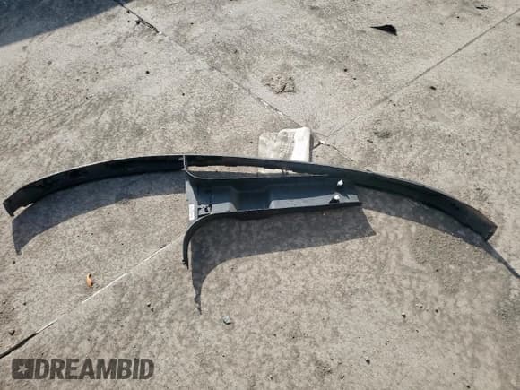 ✅ 2014 Chevrolet Tahoe Commercial • VIN: 1GNLC2E04ER184782 • Lot: 61010155. Listed on Copart with 156,768 mi. Free auction sales archive from the USA and detailed vehicle history report at DreamBid. Image 13.