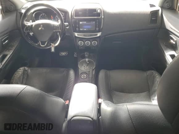 2016 Mitsubishi Outlander SEL с VIN JA4AR4AW0GZ023041, выставлен на аукционе Copart как лот 87289615 с пробегом 147 815 миль миль и Списание • Salvage title. История ставок и продаж доступна на DreamBid. Изображение 8.