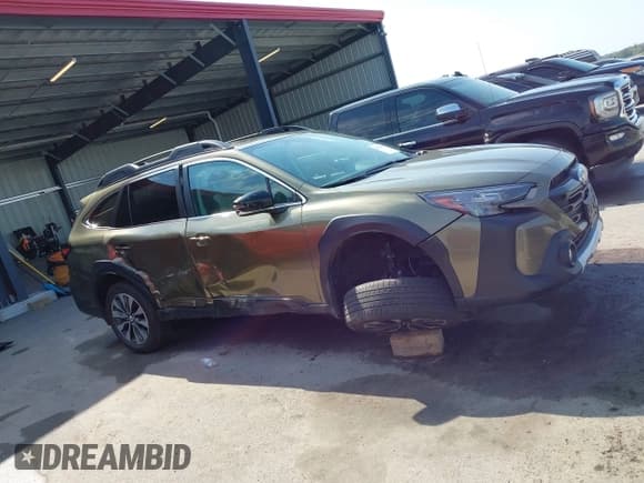 ✅ 2025 Subaru Outback Limited • VIN: 4S4BTANC2S3162525 • Lot: 43370752. Wystawiony na IAAI z przebiegiem 17 225 mil. Bezpłatny archiwum sprzedaży aukcyjnych z USA i szczegółowy raport historii pojazdu na DreamBid. Zdjęcie 13.
