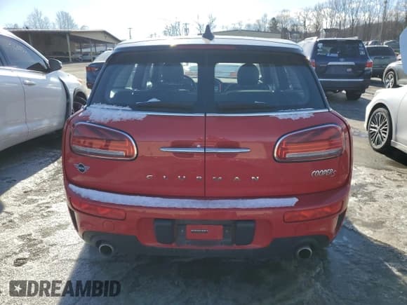 ✅ 2022 MINI Clubman Cooper S • VIN: WMWXJ1C08N2P93070 • Lot: 86763704. Listed on Copart with 72,796 mi. Free auction sales archive from the USA and detailed vehicle history report at DreamBid. Image 6.