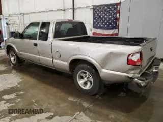✅ 2000 Chevrolet S-10 LS • VIN: 1GCCS1957Y8287233 • Лот: 76283614. Опубликован ранее на Copart с пробегом 135 494 миль. Бесплатный доступ к архиву аукционных продаж из США и подробный отчёт об истории автомобиля на DreamBid. Изображение 2.