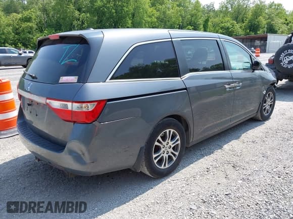 ✅ 2012 Honda Odyssey EX-L • VIN: 5FNRL5H65CB015247 • Lot: 42400390. Listed on IAAI with 226,679 mi. Free auction sales archive from the USA and detailed vehicle history report at DreamBid. Image 4.