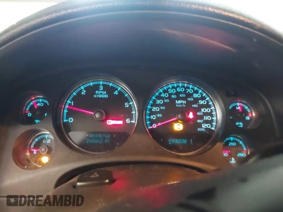 ✅ 2007 Chevrolet Silverado 2500HD 1LT • VIN: 1GCHK23K47F508534 • Lot: 42926776. Wystawiony na IAAI z przebiegiem 240 062 mil. Bezpłatny archiwum sprzedaży aukcyjnych z USA i szczegółowy raport historii pojazdu na DreamBid. Zdjęcie 7.