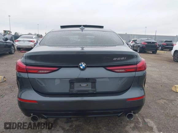 ✅ 2021 BMW 2 Series 228i • VIN: WBA53AK06M7H52167 • Lot: 41614382. Wystawiony na IAAI z przebiegiem 59 646 mil. Bezpłatny archiwum sprzedaży aukcyjnych z USA i szczegółowy raport historii pojazdu na DreamBid. Zdjęcie 17.