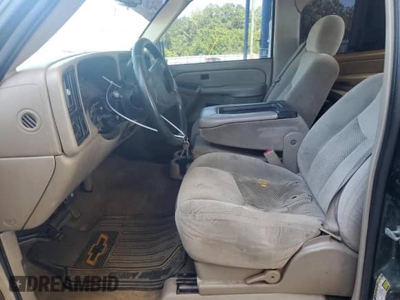 ✅ 2004 Chevrolet Silverado 1500 LS • VIN: 2GCEC13T541325388 • Lot: 58026815. Listed on Copart with 279,104 mi. Free auction sales archive from the USA and detailed vehicle history report at DreamBid. Image 7.