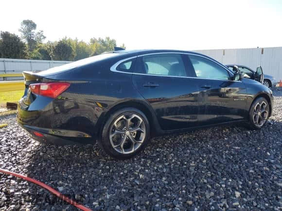 2023 Chevrolet Malibu LT z VIN 1G1ZD5ST9PF134893, wystawiony jako Copart lot #85410305 z przebiegiem 121 515 mil mil oraz Czysty tytuł • Clean title. Historia ofert i sprzedaży dostępna na DreamBid. Obrazek 3.