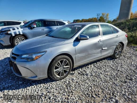 2015 Toyota Camry LE with VIN 4T1BF1FK4FU932088, listed as a Copart auction lot 82639975 with 155,002 mi miles and Clean title. Bid and sale history available at DreamBid. Image 1.