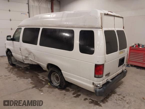 ✅ 2013 Ford Econoline Passenger XL • VIN: 1FBSS3BLXDDB17809 • Lot: 41280844. Wystawiony na IAAI z przebiegiem 110 081 mil. Bezpłatny archiwum sprzedaży aukcyjnych z USA i szczegółowy raport historii pojazdu na DreamBid. Zdjęcie 3.