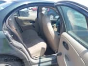 ✅ 2000 Saturn SL • VIN: 1G8ZH5280YZ180615 • Lot: 42491523. Wystawiony na IAAI z przebiegiem 157 550 mil. Bezpłatny archiwum sprzedaży aukcyjnych z USA i szczegółowy raport historii pojazdu na DreamBid. Zdjęcie 8.