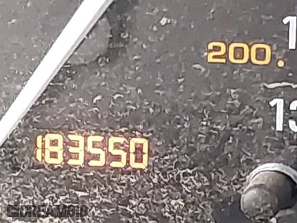 2002 Saturn VUE z VIN 5GZCZ23D92S824887, wystawiony jako IAAI lot #42464540 z przebiegiem 183 550 mil mil oraz . Historia ofert i sprzedaży dostępna na DreamBid. Obrazek 7.