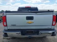 ✅ 2018 Chevrolet Silverado 1500 LTZ • VIN: 3GCUKSEC2JG186129 • Lot: 43319491. Wystawiony na IAAI z przebiegiem 140 452 mil. Bezpłatny archiwum sprzedaży aukcyjnych z USA i szczegółowy raport historii pojazdu na DreamBid. Zdjęcie 17.