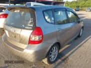 ✅ 2007 Honda Fit • VIN: JHMGD38487S012289 • Лот: 42709827. Опубликован ранее на IAAI с пробегом 194 618 миль. Бесплатный доступ к архиву аукционных продаж из США и подробный отчёт об истории автомобиля на DreamBid. Изображение 4.