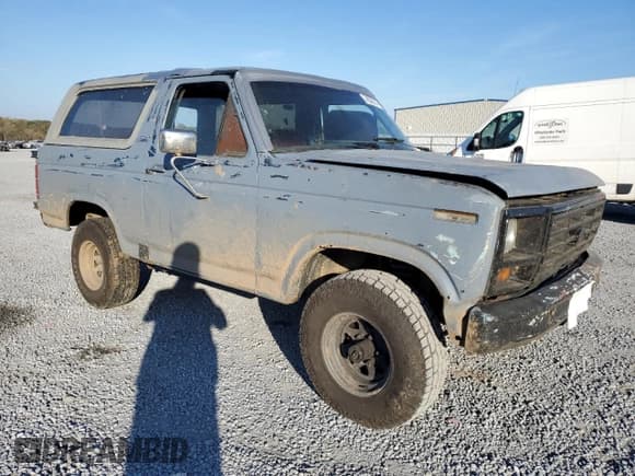 ✅ 1986 Ford Bronco Custom • VIN: 1FMDU15N0GLA60929 • Lot: 78036514. Listed on Copart with Not provided. Free auction sales archive from the USA and detailed vehicle history report at DreamBid. Image 4.