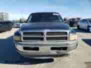 2000 Dodge 1500 Work Special с VIN 1B7HC16X7YS578908, выставлен на аукционе Copart как лот 83664494 с пробегом 395 307 миль миль и На запчасти • Non repairable. История ставок и продаж доступна на DreamBid. Изображение 5.