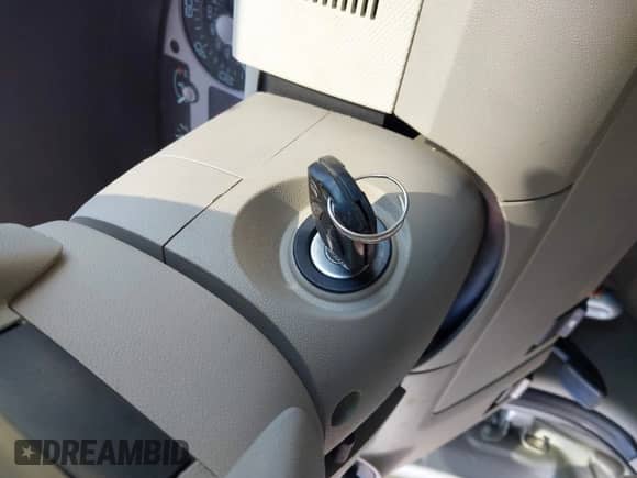 2010 Mercury Mariner with VIN 4M2CN9BG0AKJ21754, listed as a IAAI auction lot 42192286 with 196,749 mi miles and . Bid and sale history available at DreamBid. Image 11.