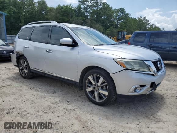 ✅ 2014 Nissan Pathfinder SV • VIN: 5N1AR2MN2EC646637 • Лот: 59866345. Опубликован ранее на Copart с пробегом 165 634 миль. Бесплатный доступ к архиву аукционных продаж из США и подробный отчёт об истории автомобиля на DreamBid. Изображение 4.