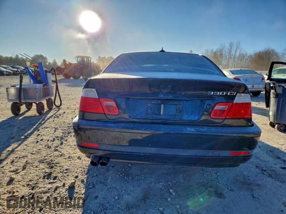 ✅ 2005 BMW 3 Series 330Ci • VIN: WBABD53405PD98933 • Lot: 93238805. Wystawiony na Copart z przebiegiem Nie podano. Bezpłatny archiwum sprzedaży aukcyjnych z USA i szczegółowy raport historii pojazdu na DreamBid. Zdjęcie 6.