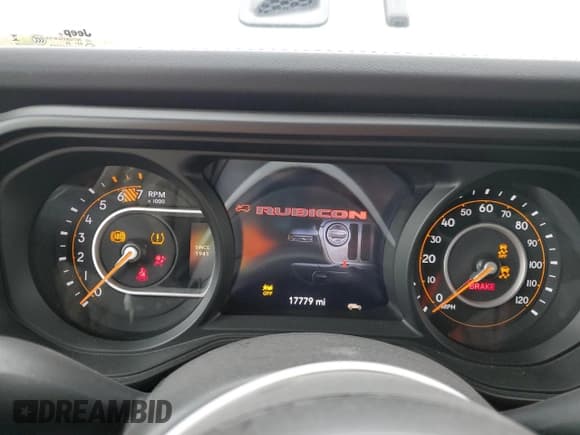 ✅ 2024 Jeep Wrangler Rubicon • VIN: 1C4PJXFG8RW263453 • Lot: 53976365. Wystawiony na Copart z przebiegiem 17 779 mil. Bezpłatny archiwum sprzedaży aukcyjnych z USA i szczegółowy raport historii pojazdu na DreamBid. Zdjęcie 9.