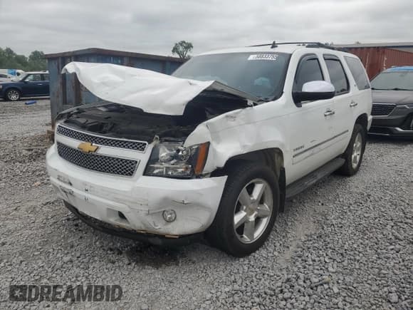 ✅ 2014 Chevrolet Tahoe LTZ • VIN: 1GNSCCE04ER134403 • Лот: 58833755. Опубликован ранее на Copart с пробегом 121 799 миль. Бесплатный доступ к архиву аукционных продаж из США и подробный отчёт об истории автомобиля на DreamBid. Изображение 1.