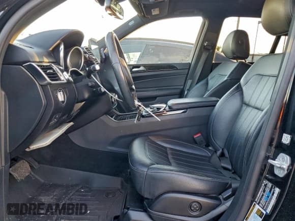 ✅ 2017 Mercedes-Benz GLE 350 • VIN: 4JGDA5JB7HA937635 • Lot: 95700025. Wystawiony na Copart z przebiegiem 78 839 mil. Bezpłatny archiwum sprzedaży aukcyjnych z USA i szczegółowy raport historii pojazdu na DreamBid. Zdjęcie 7.