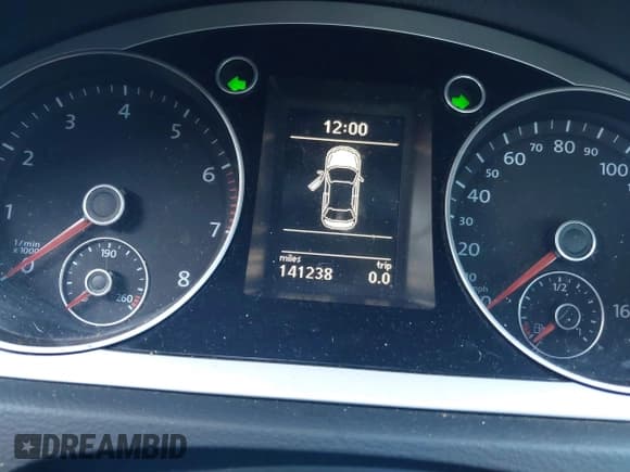 ✅ 2010 Volkswagen Passat Komfort • VIN: WVWJK7AN4AE137450 • Lot: 40731098. Listed on IAAI with 141,238 mi. Free auction sales archive from the USA and detailed vehicle history report at DreamBid. Image 7.