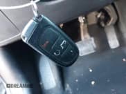 ✅ 2020 Jeep Cherokee Limited • VIN: 1C4PJMDX5LD597038 • Lot: 43678492. Wystawiony na IAAI z przebiegiem 152 280 mil. Bezpłatny archiwum sprzedaży aukcyjnych z USA i szczegółowy raport historii pojazdu na DreamBid. Zdjęcie 11.