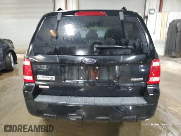 ✅ 2008 Ford Escape XLT • VIN: 1FMCU931X8KC83657 • Lot: 93365735. Listed on Copart with 32,189 mi. Free auction sales archive from the USA and detailed vehicle history report at DreamBid. Image 6.