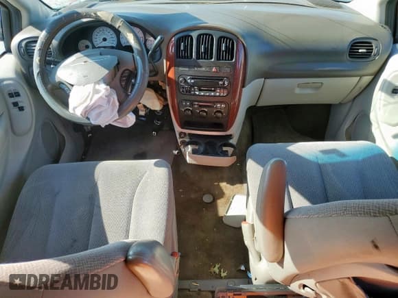 ✅ 2006 Chrysler Town & Country LX • VIN: 1A4GP44R46B568737 • Lot: 69033045. Listed on Copart with Not provided. Free auction sales archive from the USA and detailed vehicle history report at DreamBid. Image 8.