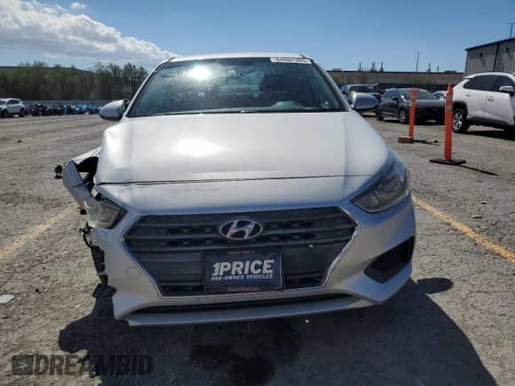 2018 Hyundai Accent SE z VIN 3KPC24A37JE020360, wystawiony jako Copart lot #84062365 z przebiegiem 78 803 mil mil oraz Szkoda całkowita • Salvage title. Historia ofert i sprzedaży dostępna na DreamBid. Obrazek 5.