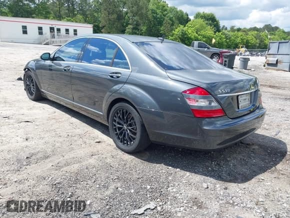 ✅ 2007 Mercedes-Benz S 550 • VIN: WDDNG86X17A109257 • Лот: 42187617. Опубликован ранее на IAAI с пробегом 160 474 миль. Бесплатный доступ к архиву аукционных продаж из США и подробный отчёт об истории автомобиля на DreamBid. Изображение 3.