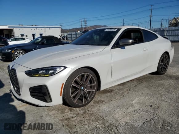 ✅ 2022 BMW 4 Series M440i • VIN: WBA83AP09NCJ36037 • Lot: 87230725. Listed on Copart with 43,781 mi. Free auction sales archive from the USA and detailed vehicle history report at DreamBid. Image 1.