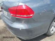 ✅ 2013 Volkswagen Passat SE • VIN: 1VWBP7A33DC065321 • Лот: 42741828. Опубликован ранее на IAAI с пробегом 158 573 миль. Бесплатный доступ к архиву аукционных продаж из США и подробный отчёт об истории автомобиля на DreamBid. Изображение 13.