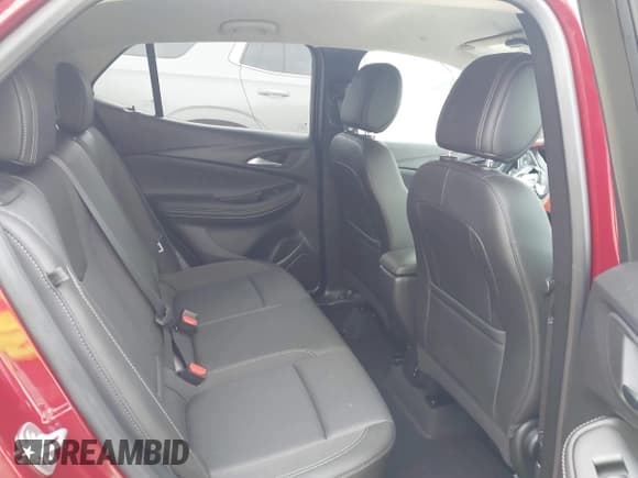 ✅ 2024 Buick Encore GX Preferred • VIN: KL4AMBSL5RB209578 • Lot: 41958892. Wystawiony na IAAI z przebiegiem 11 893 mil. Bezpłatny archiwum sprzedaży aukcyjnych z USA i szczegółowy raport historii pojazdu na DreamBid. Zdjęcie 8.